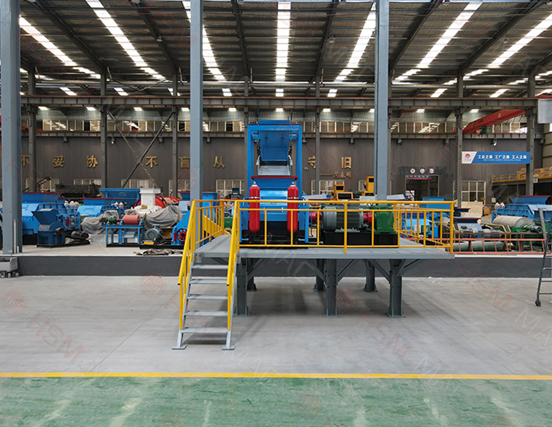 AZS 鋯剛玉對(duì)輥破碎機(jī) 